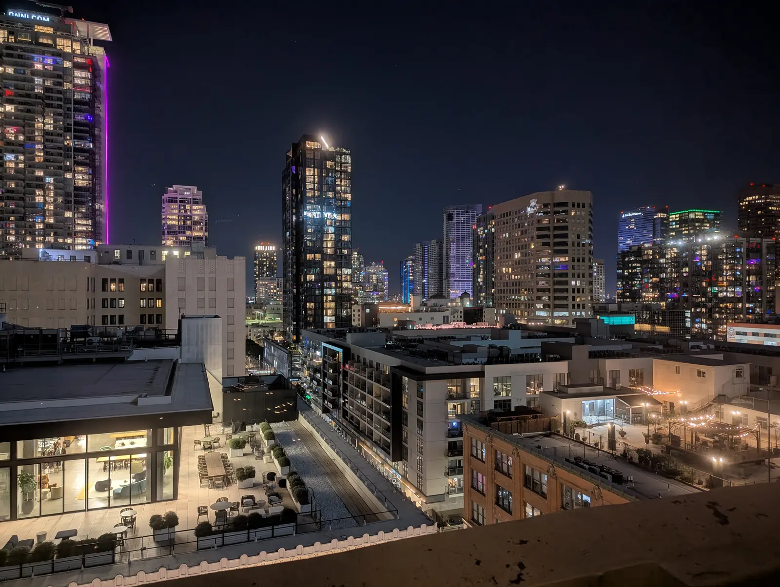 洛杉矶市中心天际线夜景